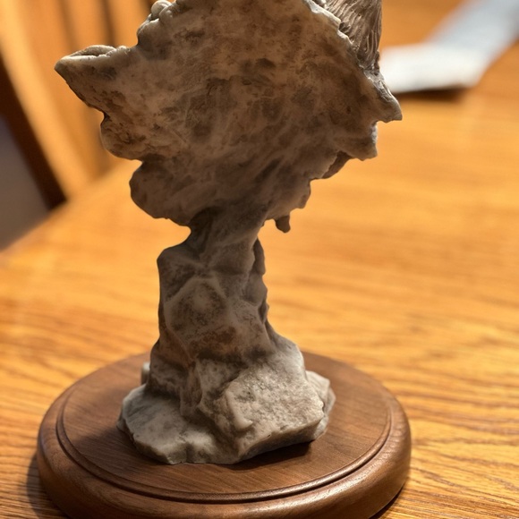 Vintage Wolf Sculpture - Before the chase - Mill Creek Studios - Picture 4 of 4